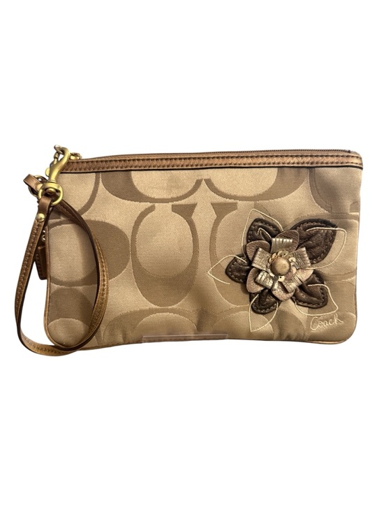 Other - Coach Signature Khaki Flower Appliqué Wristlet clutch
